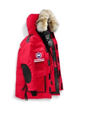 Canada Goose Mens Snow Mantra Parka, Red