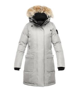 Nobis Merideth Dame, Crosshatch Stone